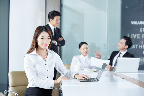 年度經(jīng)營計劃：聚焦核心業(yè)務(wù)，提升核心競爭力