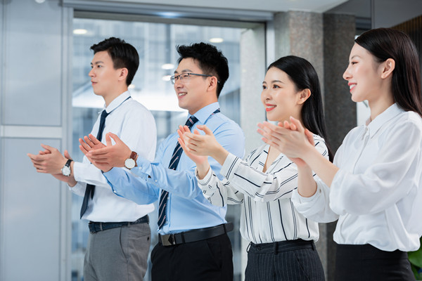 目標(biāo)設(shè)定與追蹤：明確目標(biāo)，確保績(jī)效達(dá)成