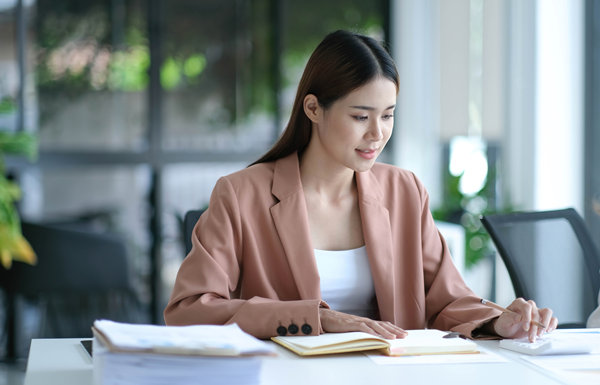 集團管控：統(tǒng)一財務(wù)管理，實現(xiàn)財務(wù)集中控制