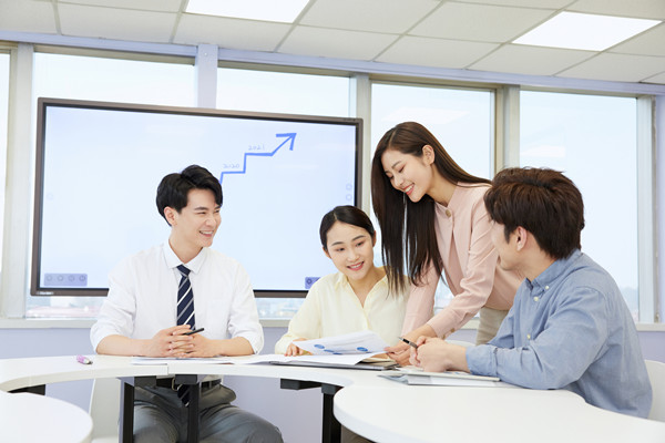 目標(biāo)引領(lǐng)：制定明確目標(biāo)，提升企業(yè)執(zhí)行力