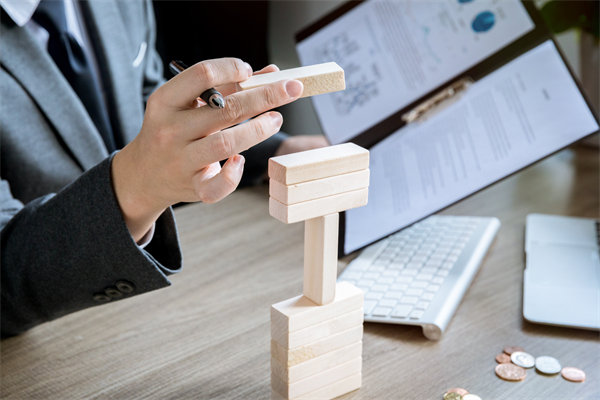 企業(yè)預(yù)算管理與風(fēng)險控制結(jié)合，保障穩(wěn)健經(jīng)營與發(fā)展