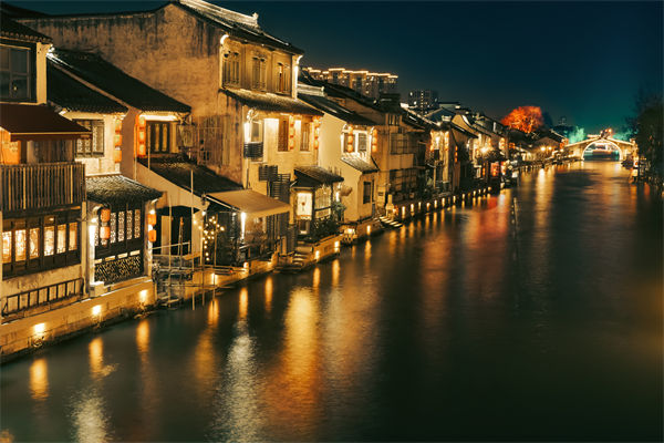 無(wú)錫戰(zhàn)略咨詢(xún)公司如何為企業(yè)定制長(zhǎng)遠(yuǎn)規(guī)劃？