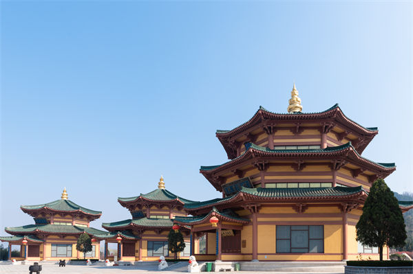 煙臺企業(yè)戰(zhàn)略模糊難落地？戰(zhàn)略咨詢公司如何精準(zhǔn)錨定增長賽道？