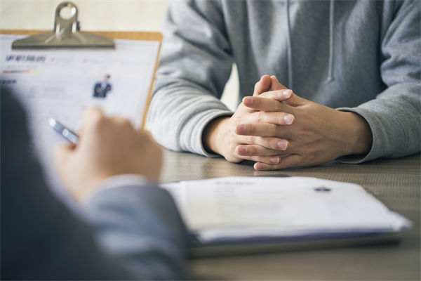 人社局回應(yīng)公司招聘35歲以上勿擾，企業(yè)管理怎么看？
