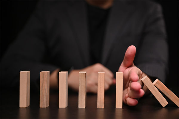 市場(chǎng)競(jìng)爭(zhēng)日趨激烈，戰(zhàn)略規(guī)劃如何協(xié)助構(gòu)建護(hù)城河？