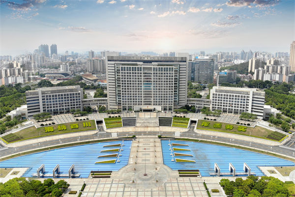 年度計劃寫得漂亮卻落不了地，東莞年度經(jīng)營計劃咨詢公司能抓實嗎？